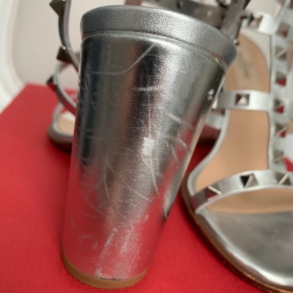 AUTHENTIC VALENTINO GARAVANI ROCKSTUD SANDALS - Picture 4 of 5